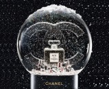 Chanel No 5 L'Eau stiže u čarobnom blagdanskom izdanju