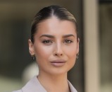 Oduševila nas je kombinacijom, posebno hlačama i torbicom