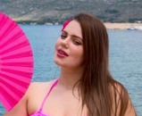 Hrvatska 'plus-size' zvijezda bez kompleksa pozirala u bikiniju
