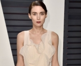 Rooney Mara u H&M-ovoj haljini na Vanity Fair Oscar partyju