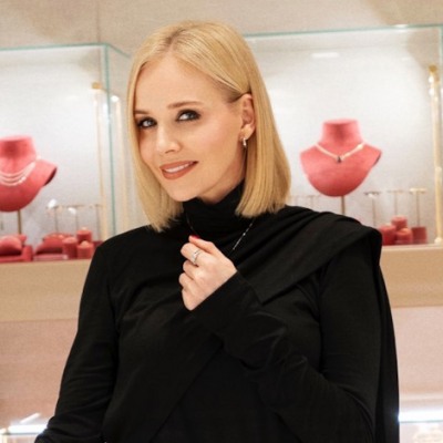 Jelena Rozga u savršenoj suknji, može li bolje od ovog?