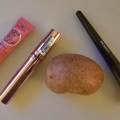 Krumpir protiv podočnjaka: Stari kuhinjski trik za svjež pogled